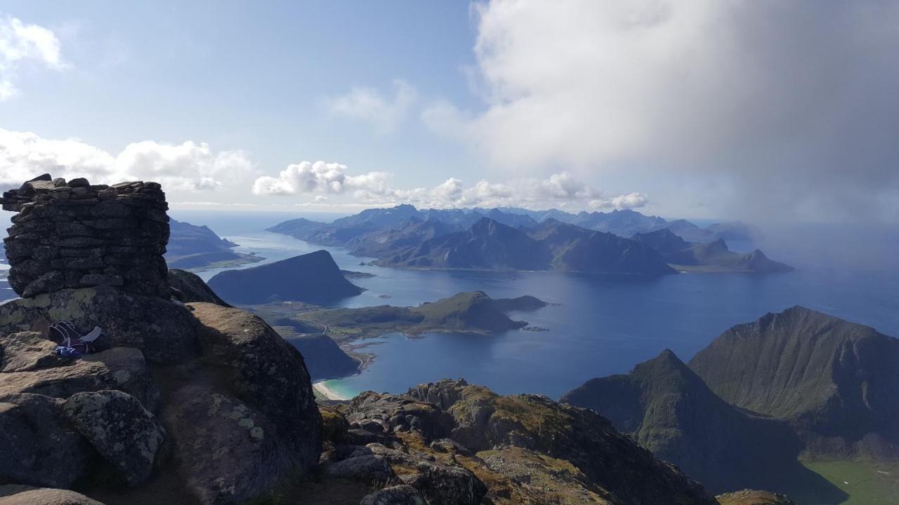 Villa Walter Lofoten With Sauna Kvalnes  Buitenkant foto