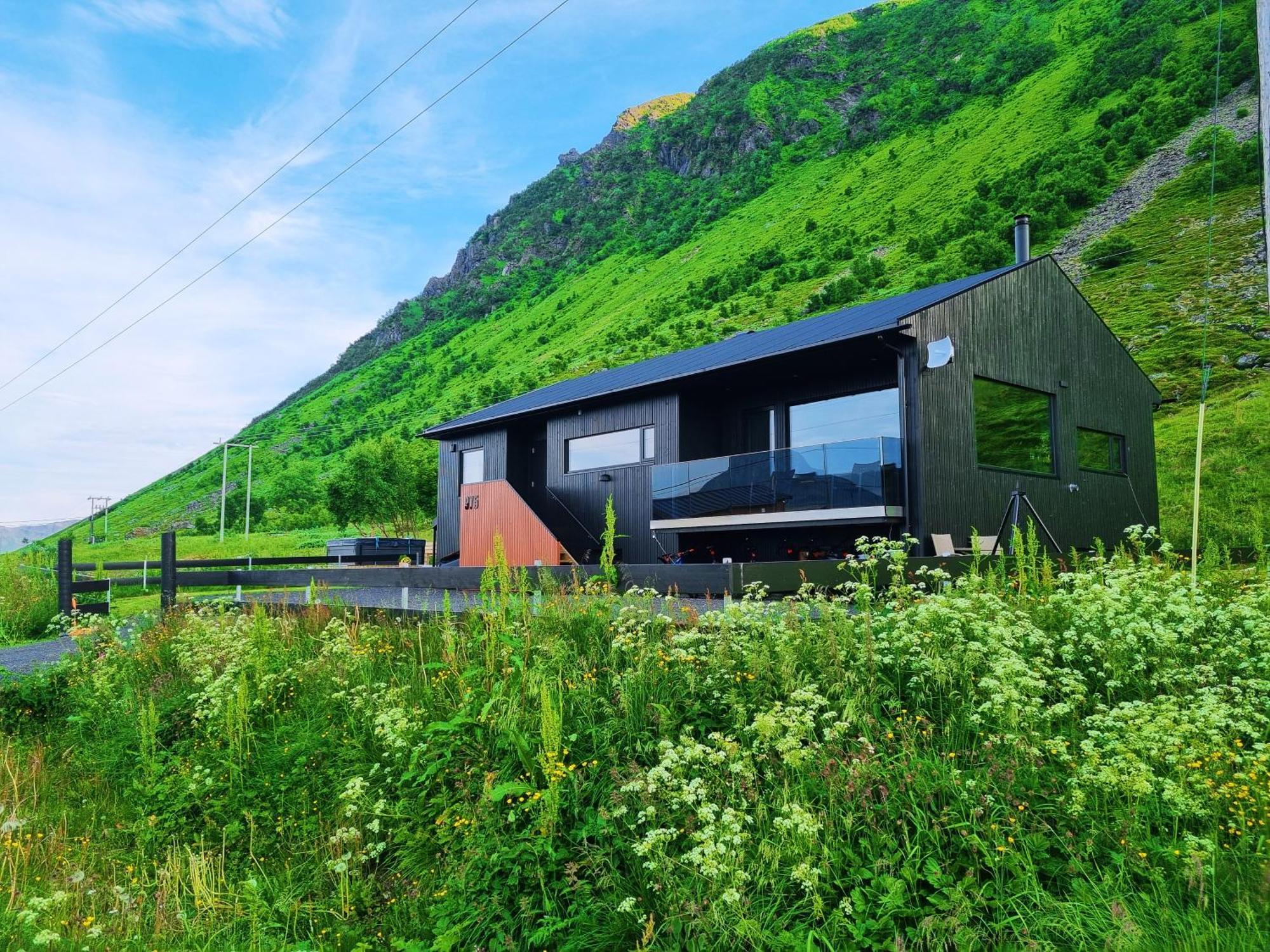Villa Walter Lofoten With Sauna Kvalnes  Buitenkant foto